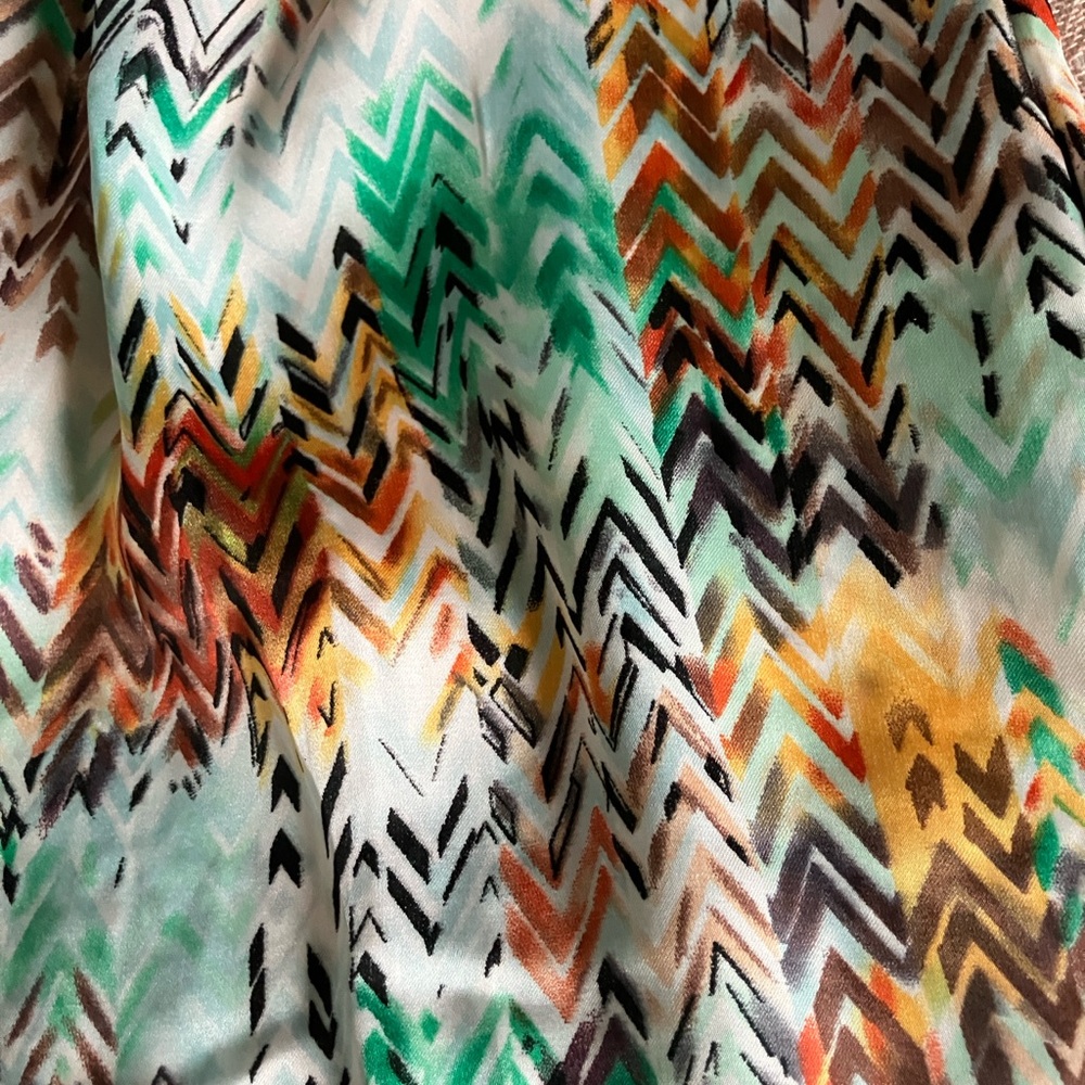 Ruffle Top - Picture 3 of 8
